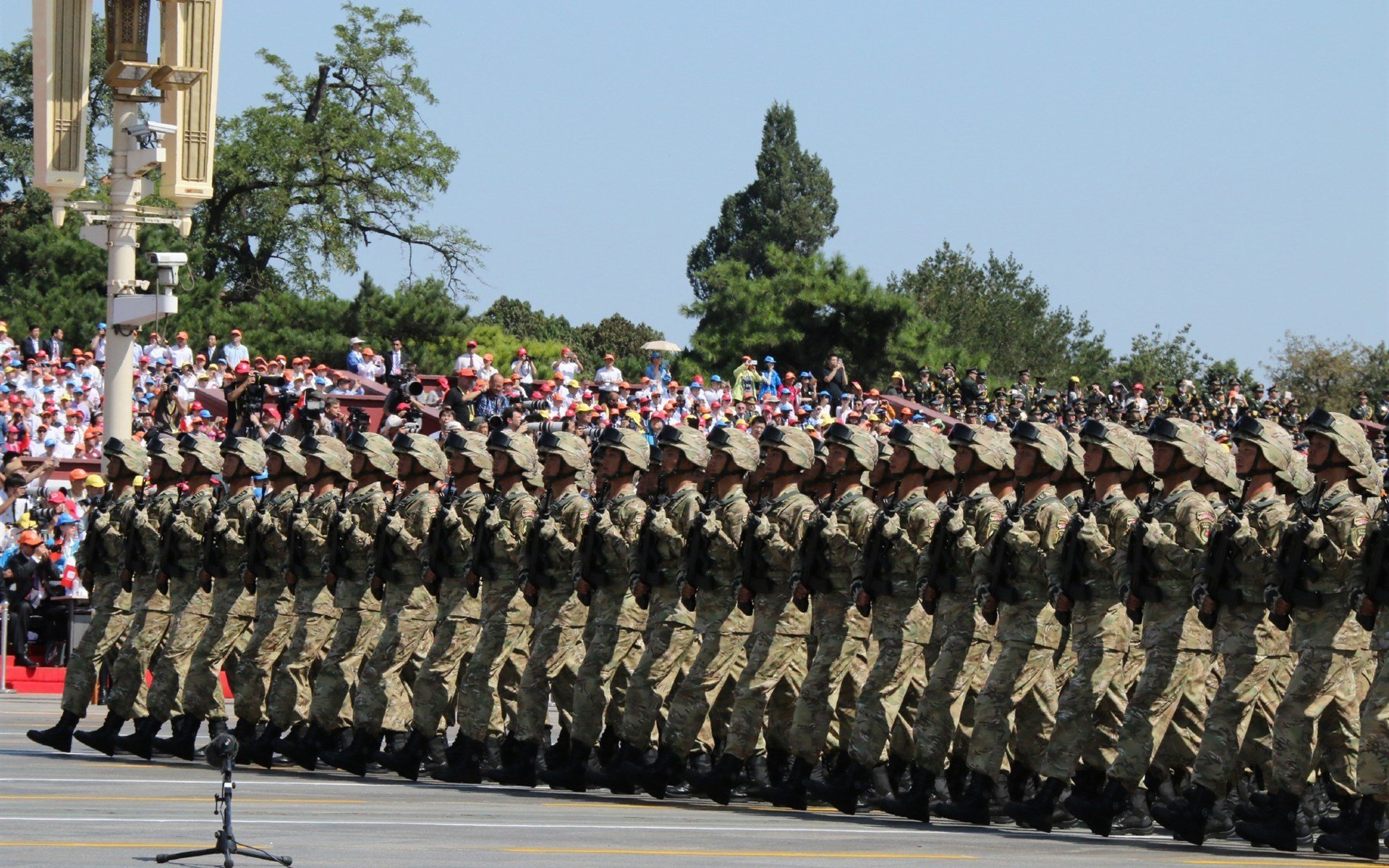 爱游戏体育官方入口-《比赛冠军背后的故事：他们的成长与奋斗》，比赛赢得冠军的稿子